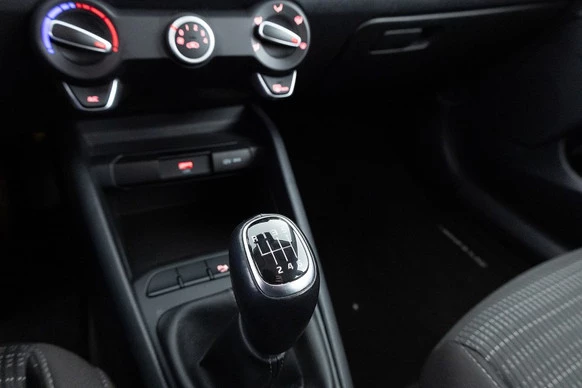 Kia Stonic - Afbeelding 13 van 30