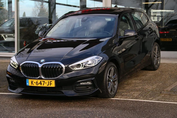 BMW 1 Serie - Afbeelding 1 van 24