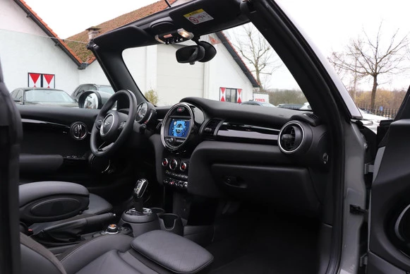 MINI Cooper Cabrio - Afbeelding 14 van 30