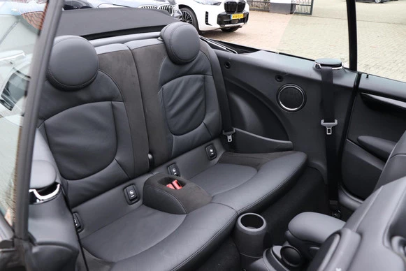 MINI Cooper Cabrio - Afbeelding 18 van 30