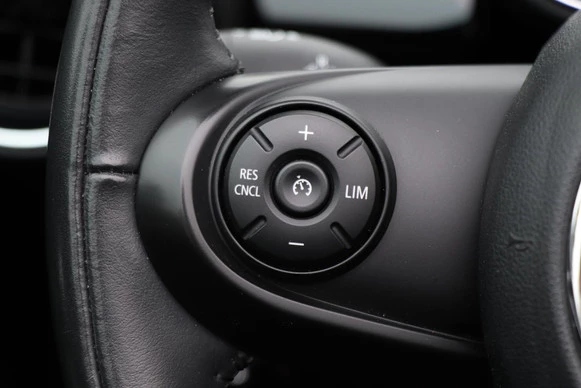 MINI Cooper Cabrio - Afbeelding 24 van 30