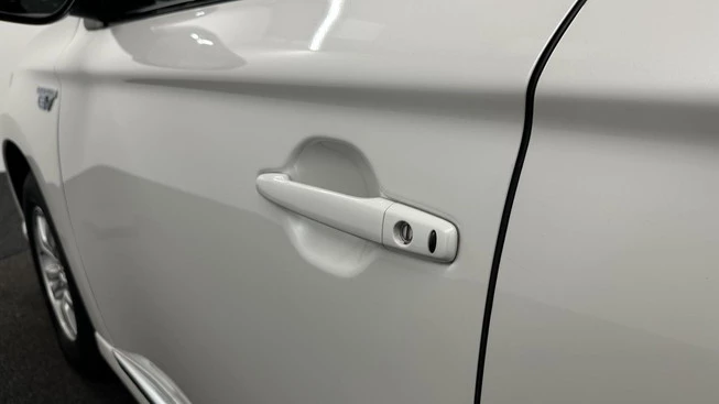 Mitsubishi Outlander - Afbeelding 24 van 30