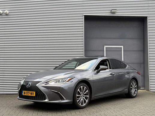 Lexus ES - Afbeelding 1 van 25