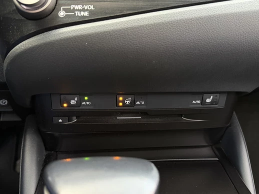 Lexus ES - Afbeelding 18 van 25