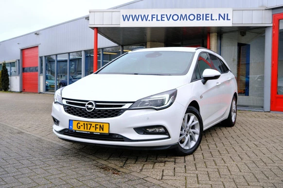 Opel Astra - Afbeelding 1 van 30