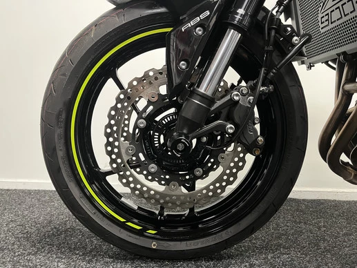 Kawasaki Z900 - Afbeelding 16 van 22