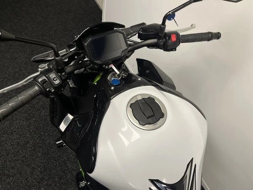 Kawasaki Z900 - Afbeelding 19 van 22