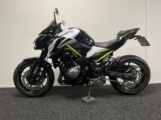 Kawasaki Z900 - Afbeelding 12 van 21
