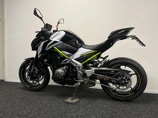Kawasaki Z900 - Afbeelding 16 van 23