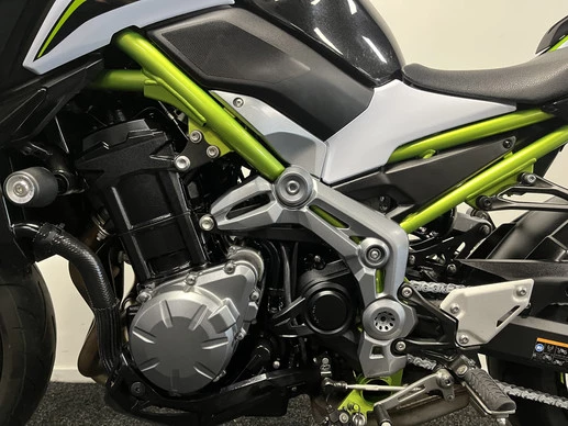 Kawasaki Z900 - Afbeelding 18 van 23