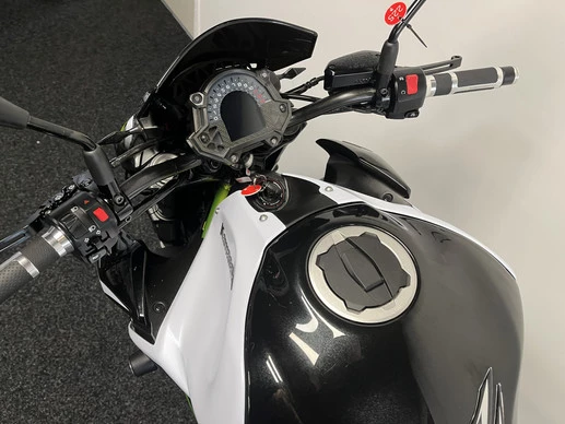 Kawasaki Z900 - Afbeelding 20 van 23