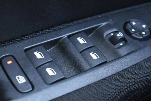 Peugeot 208 - Afbeelding 22 van 30