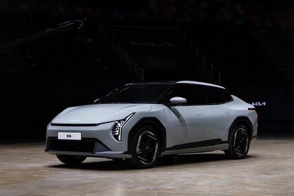 Kia EV4 - Afbeelding 1 van 17