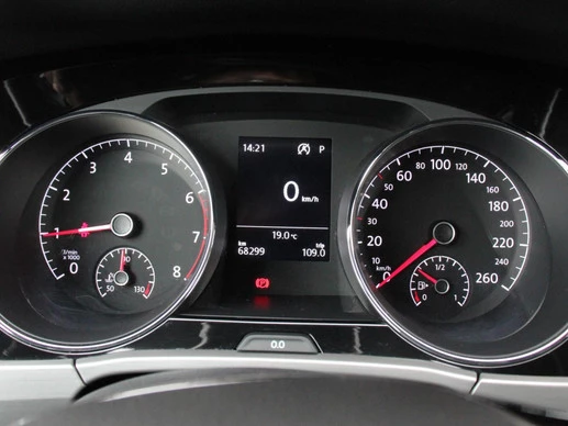 Volkswagen Touran - Afbeelding 17 van 30