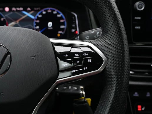 Volkswagen T-Roc - Afbeelding 27 van 30