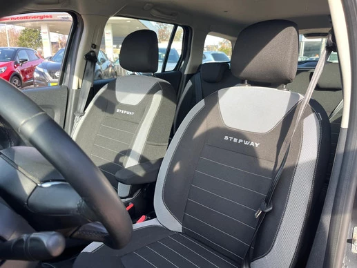 Dacia Logan - Afbeelding 9 van 25