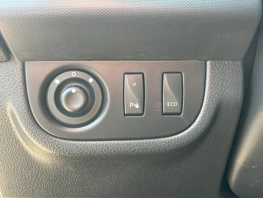 Dacia Logan - Afbeelding 22 van 25