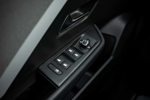 Opel Astra - Afbeelding 20 van 30