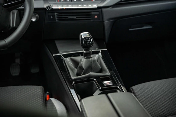 Opel Astra - Afbeelding 22 van 30