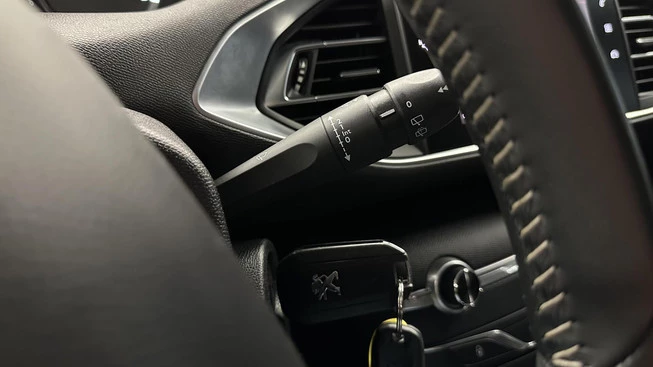 Peugeot 308 - Afbeelding 28 van 30