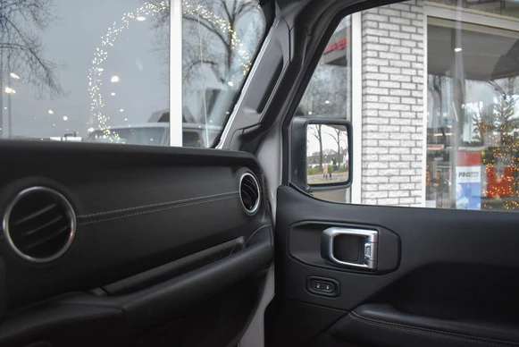 Jeep Wrangler - Afbeelding 15 van 30