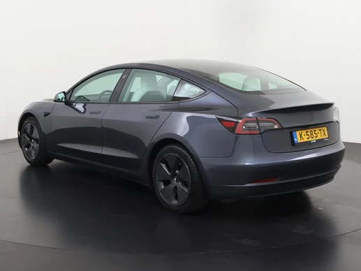 Tesla Model 3 - Afbeelding 7 van 30