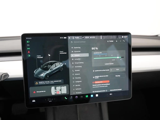 Tesla Model 3 - Afbeelding 21 van 30