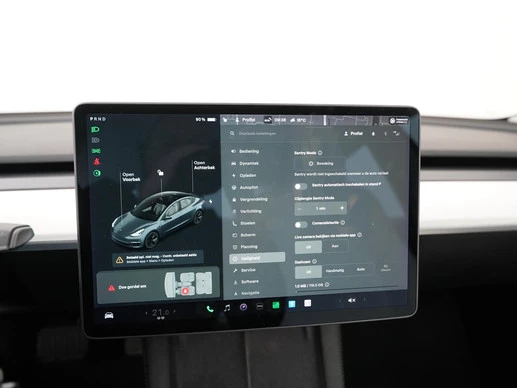 Tesla Model 3 - Afbeelding 24 van 30