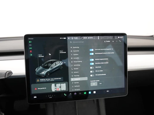 Tesla Model 3 - Afbeelding 25 van 30