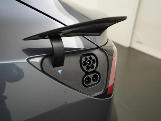 Tesla Model 3 - Afbeelding 29 van 30