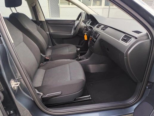 Škoda Rapid - Afbeelding 13 van 24