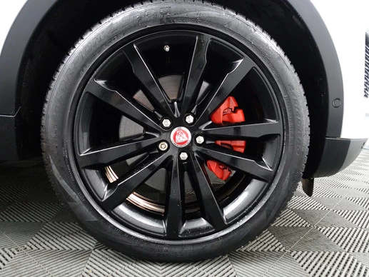 Jaguar E-PACE - Afbeelding 28 van 30