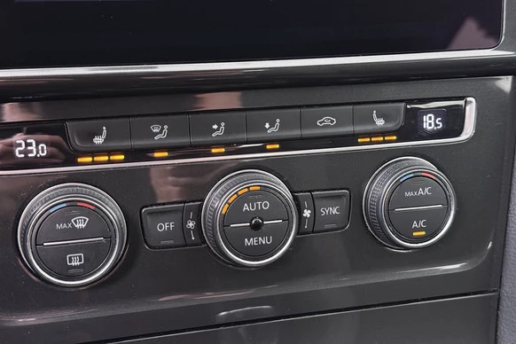 Volkswagen Golf - Afbeelding 22 van 30