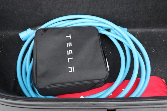 Tesla Model X - Afbeelding 21 van 30