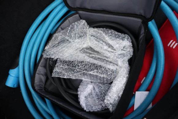 Tesla Model X - Afbeelding 22 van 30