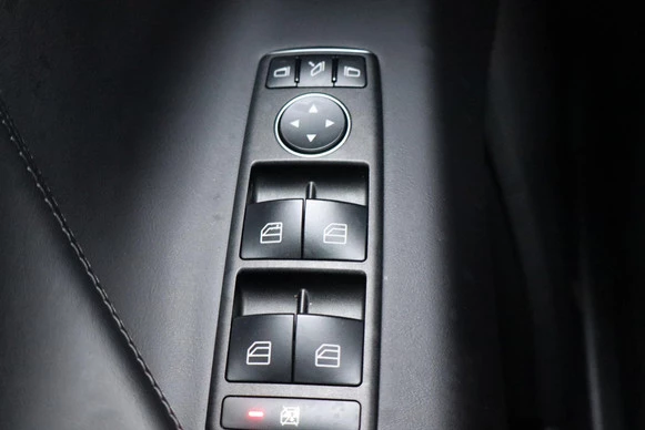 Tesla Model X - Afbeelding 23 van 30