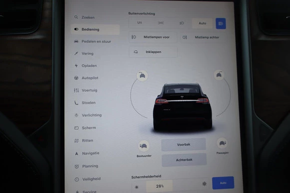 Tesla Model X - Afbeelding 28 van 30