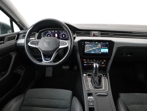 Volkswagen Passat - Afbeelding 6 van 30