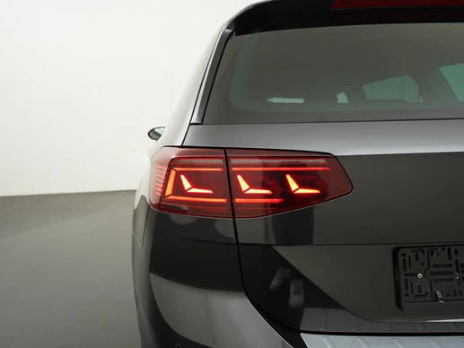 Volkswagen Passat - Afbeelding 27 van 30