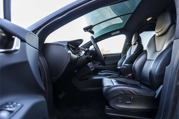 Tesla Model X - Afbeelding 21 van 30