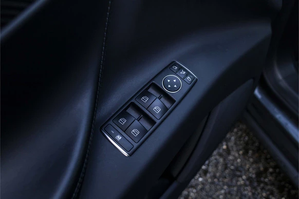 Tesla Model X - Afbeelding 22 van 30