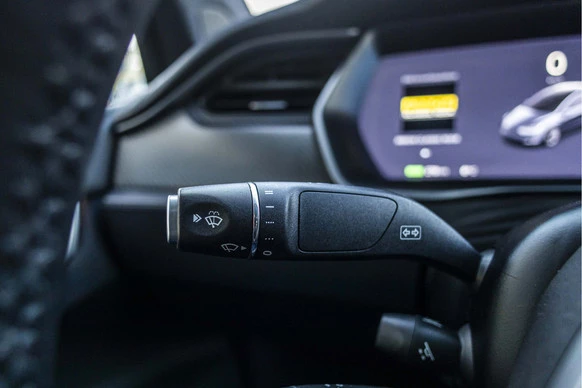 Tesla Model X - Afbeelding 25 van 30