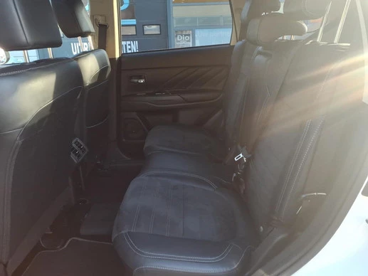 Mitsubishi Outlander - Afbeelding 16 van 28
