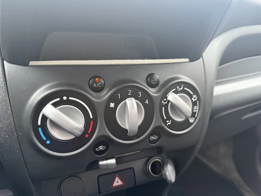 Suzuki Alto - Afbeelding 17 van 23