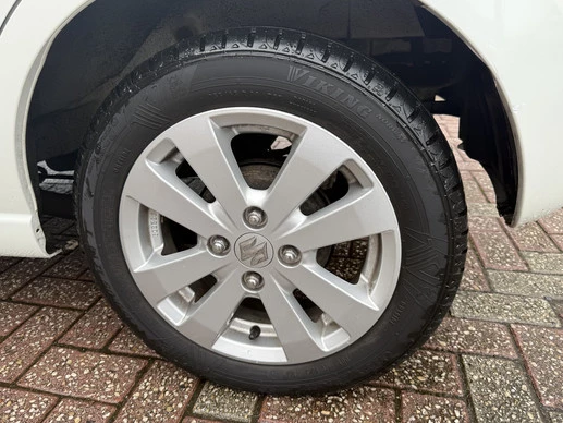 Suzuki Alto - Afbeelding 21 van 23