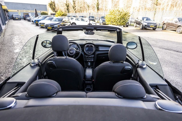 MINI Cooper Cabrio - Afbeelding 14 van 30