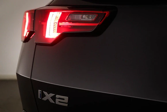 BMW iX2 - Afbeelding 27 van 30