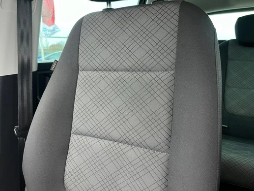 Volkswagen Sharan - Afbeelding 24 van 30