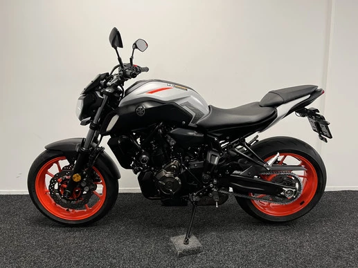 Yamaha MT 07 - Afbeelding 11 van 17