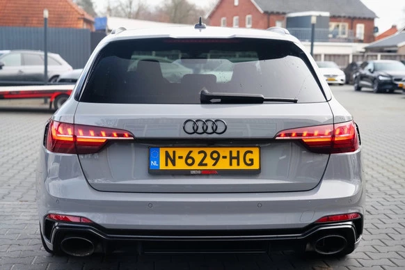 Audi RS4 - Afbeelding 8 van 30